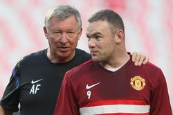 Rooney đánh giá Van Gaal cao tay hơn Alex Ferguson