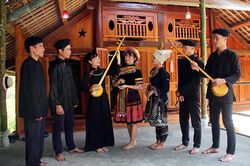 Non nước Lâm Bình