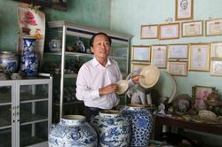 'Choáng' với gia tài ngàn món đồ cổ của thầy đồ 'nhà quê'