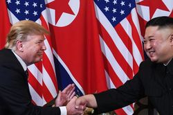 Gặp ông Kim Jong-un tại biên giới liên Triều, Tổng thống Trump có thể lần đầu bước sang đất Triều Tiên