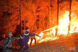 Quả cảm tinh thần 'nóng' của những chiến sỹ Công an giữa biển lửa