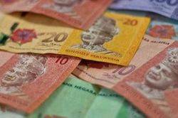 Cho bạn thân mượn thẻ ATM, cô gái dính tội khó gỡ