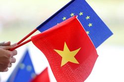 Reuters: EU ký với Việt Nam thỏa thuận mang tính bước ngoặt