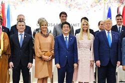 Con gái Tổng thống Trump bị chỉ trích vì cố gắng 'thay thế' cha tại G-20