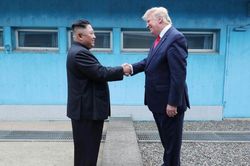 KCNA ca ngợi cuộc gặp bất ngờ giữa Tổng thống Trump và nhà lãnh đạo Kim Jong-un