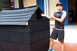 Leo cột điện và loạt thử thách nhảm nhí, vô bổ của vlogger Việt