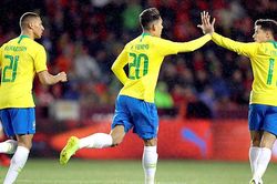 Đội tuyển Brazil: Ai chữa những họng pháo xịt trước khung thành?