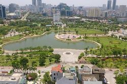 Hà Nội tạm dừng nghiên cứu lấy đất công viên Cầu Giấy làm bãi đỗ xe
