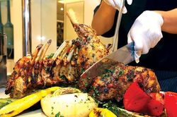 Ẩm thực Mỹ tại Caravelle Saigon Hotel