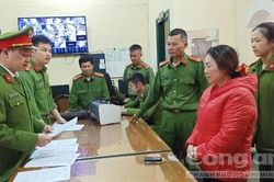 Bắt giam nữ quái 'giật dây' 5 cặp vợ chồng lừa ngân hàng 22 tỷ đồng