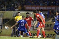 HA.GL vẫn chưa xóa vận đen trên sân Tam Kỳ