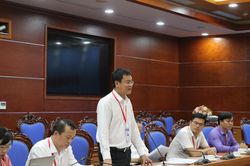 Thứ trưởng Lê Hải An kiểm tra công tác chấm thi tại Hòa Bình