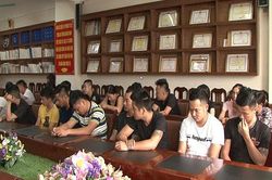 Bắt 20 đối tượng sát phạt nhau trên chiếu bạc ở Quảng Ninh