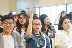 Tuyển 60 chỉ tiêu học bổng đào tạo đại học, thạc sỹ tại Lào
