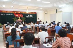 Bế mạc Hội nghị Tỉnh ủy Khánh Hòa lần thứ 16