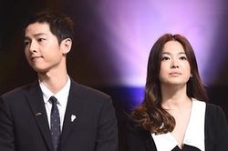 Anh trai Song Joong Ki ám chỉ Song Hye Kyo 'lấy tay che trời'