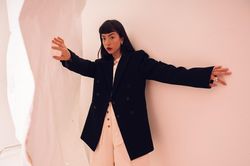 Stylist Yen lăng xê phong cách tối giản trong bộ ảnh mới