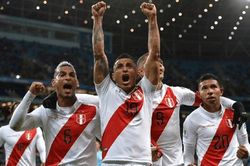 ĐIỂM NHẤN Peru 3-0 Chile: Khi sức trẻ chiến thắng sự già nua