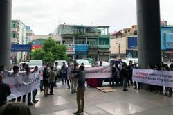 Dân mạng đồng loạt tẩy chay siêu thị Big C vì ngừng nhập hàng Việt