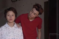 Về nhà đi con tập 59: Con trai cô bán hoa sàm sỡ Ánh Dương?