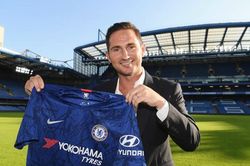 Lampard gây sốt khi chính thức dẫn dắt Chelsea