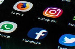 Tiết lộ nguyên nhân khiến Facebook, Instagram bị lỗi vào tối qua