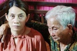 Mẹ già 82 tuổi ngất xỉu khi nhìn thấy chị Hon sau 22 năm mất tích
