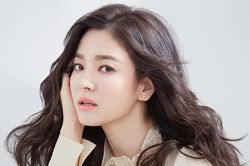 Song Hye Kyo tiếp tục làm việc, sẽ xuất hiện lần đầu ở Trung Quốc sau ly hôn