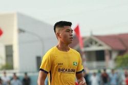Trung vệ Nguyễn Bá Đức trên con đường đến với Sea Games 30
