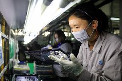 HP, Dell, Microsoft và Amazon muốn chuyển sản xuất ra khỏi Trung Quốc