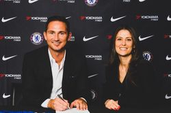 Vừa ký hợp đồng với Chelsea, Lampard dẫn đầu top HLV dễ bị sa thải