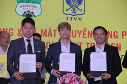 Công Phượng ký hợp đồng với CLB Bỉ Sint-Truidense