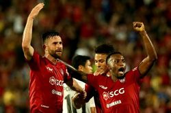 Ngược dòng kịch tính, Văn Lâm cùng đồng đội hạ á quân Thai League