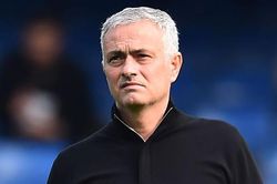 Jose Mourinho đàm phán với tỷ phú giàu nhất Trung Quốc để dẫn dắt Guangzhou Evergrande