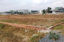 Chính quyền mặc'áo chật'