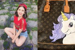 Gà cũ nhà JYP - Jeon Somi khiến fan ngỡ ngàng khi biến tấu tài tình lên chiếc túi hiệu đắt đỏ
