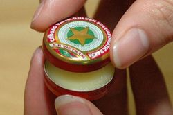 Loạt hàng Việt cứ sang nước ngoài là tự động 'đội giá' cao ngất ngưởng