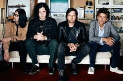 Album 'Help Us Stranger' của The Raconteurs: Bứt phá của rock giữa kỷ nguyên hip-hop
