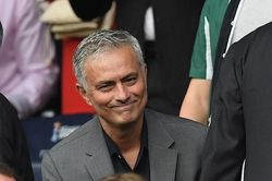 HLV Mourinho từ chối mức lương 'khủng' nhất thế giới