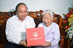 Tăng các mức trợ cấp, phụ cấp đối với người có công với cách mạng