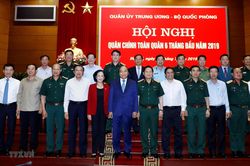 Thủ tướng Nguyễn Xuân Phúc dự Hội nghị Quân chính toàn quân