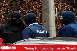Bỉ phát hiện thuốc nổ tự chế và dao tại thủ đô Brussels