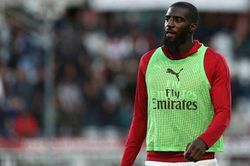 MU định gây sốc với Tiemoue Bakayoko