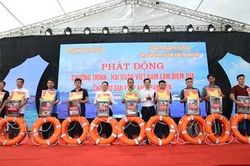 Phát động chương trình 'Hải quân Việt Nam làm điểm tựa cho ngư dân vươn khơi bám biển'