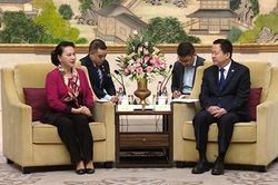 Chủ tịch Quốc hội Nguyễn Thị Kim Ngân tiếp Bí thư Thành ủy Tô Châu