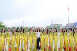 'Đóa hồng' bản lĩnh với khát vọng đưa áo dài Việt vươn tầm thế giới