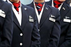 Khỏa thân chạy quanh khách sạn, phi hành đoàn British Airways mất việc
