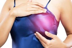 Cô gái 29 tuổi chưa chồng sốc khi phát hiện mắc ung thư vú