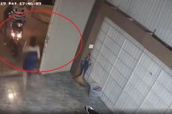 Trộm xe SH bất thành vì phản xạ 'như thần' của bà chủ