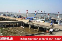 Chỉ sử dụng được 70m trong tổng số 230m cầu tàu tại Cảng cá Lạch Hới